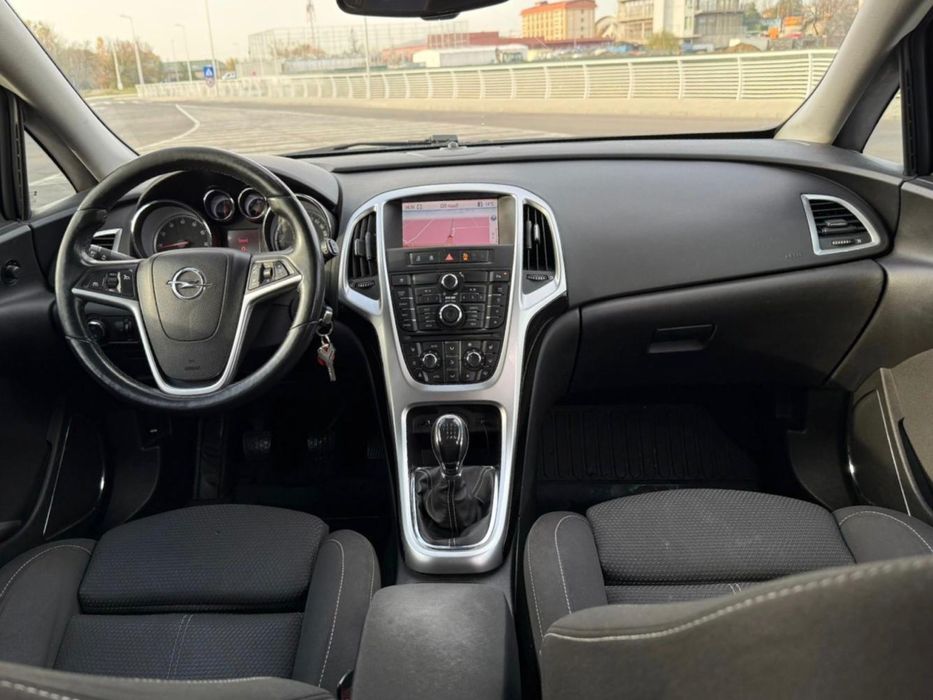 Opel Astra J, 1.4 Turbo, 140 CP, 2011, Hatchback.