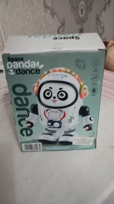 Продаю игрушку на боторейках