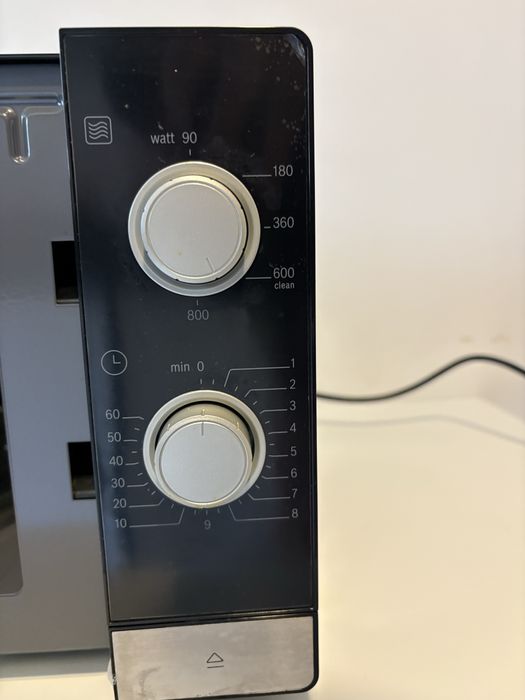 Vand cuptor microunde bosch