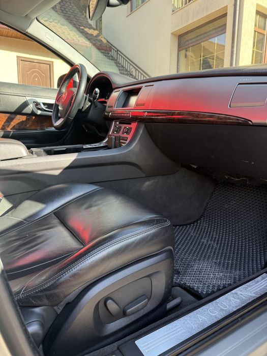 Jaguar xf 3 l diesel