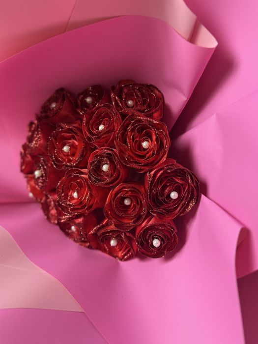 Vand buchet de 9 trandafiri satin