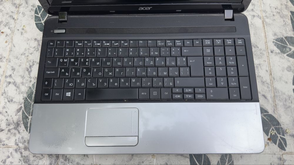 Продавам лаптоп Acer
