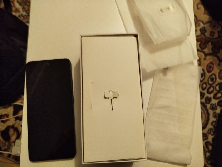 Продаётся Redmi note 13