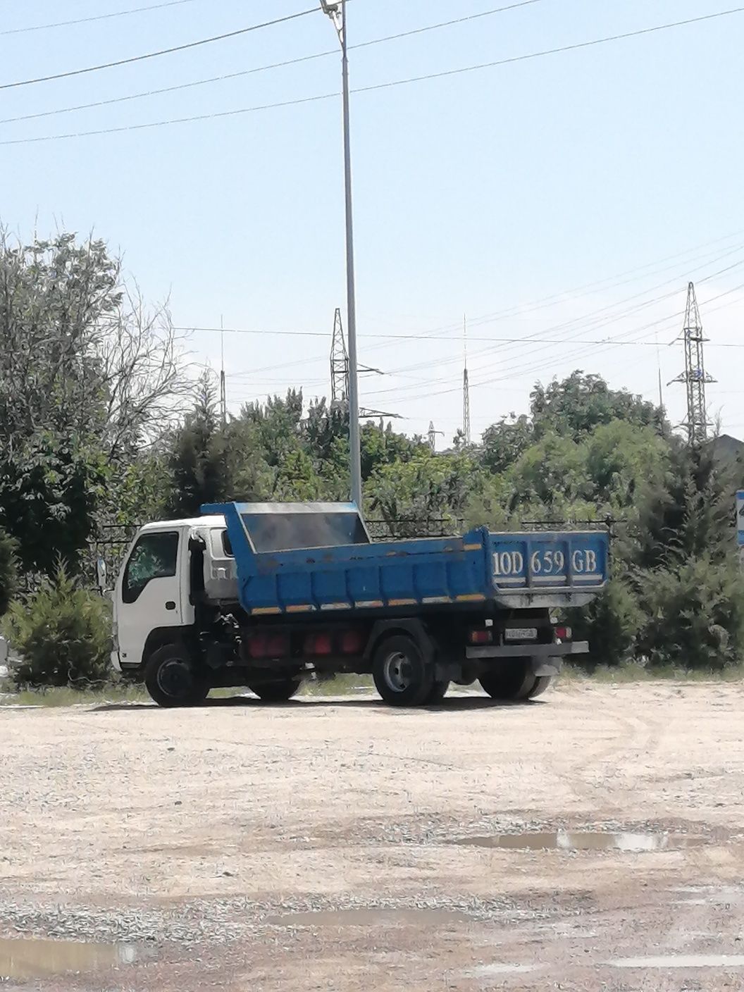 Isuzu samasval 6 ta Yengi balon ishlash ga tayyor