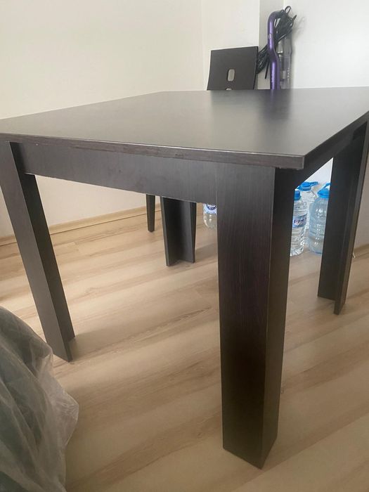 Маса с три стола