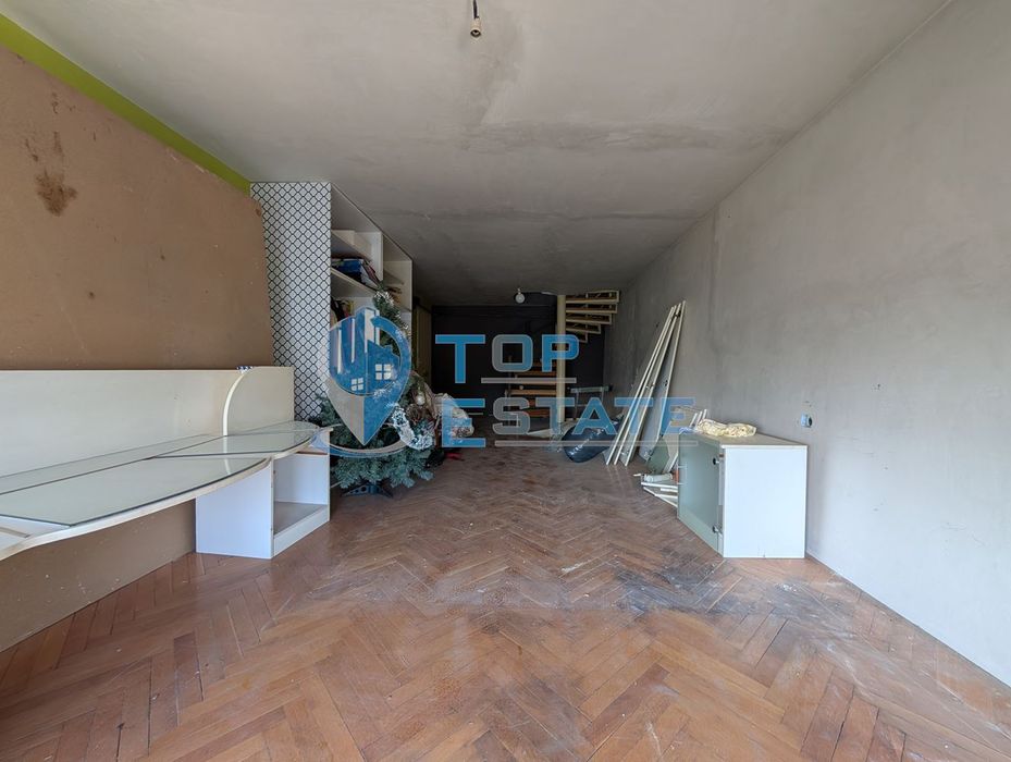 Тухлен тризонет в квартал Зона Б на град Велико Търново