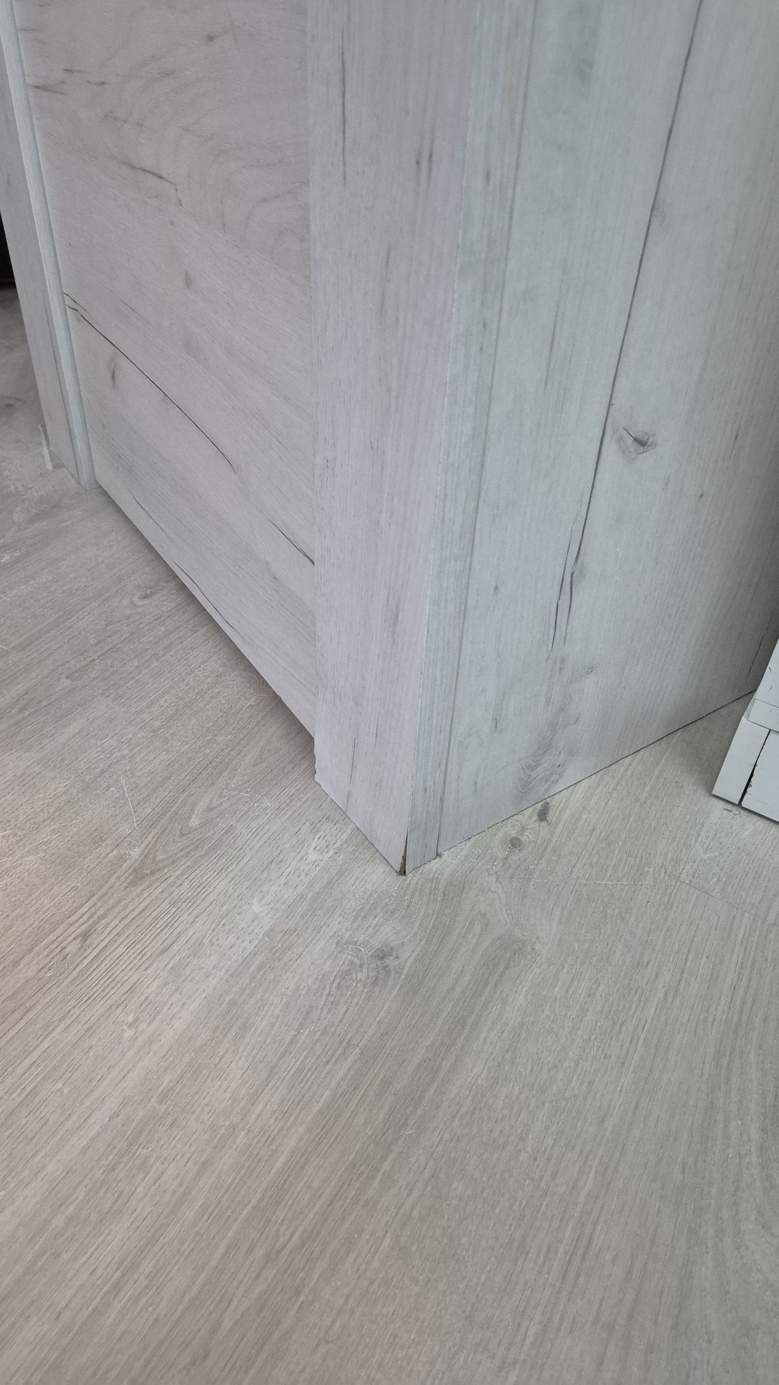 Set mobilier hol - dulap si curier