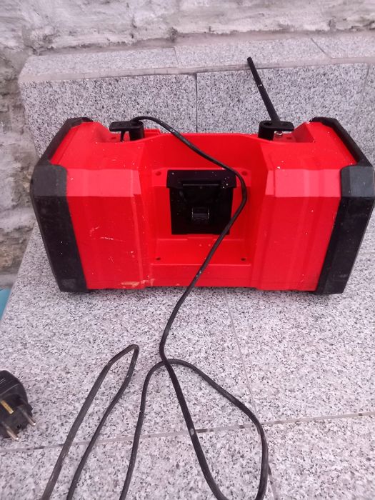 Milwaukee M18 JSR Строително радио