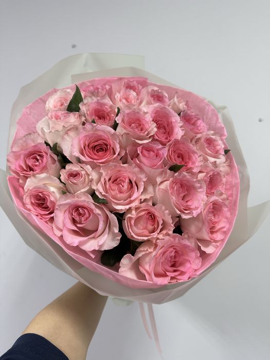 Продам срочно букет из 25 роз