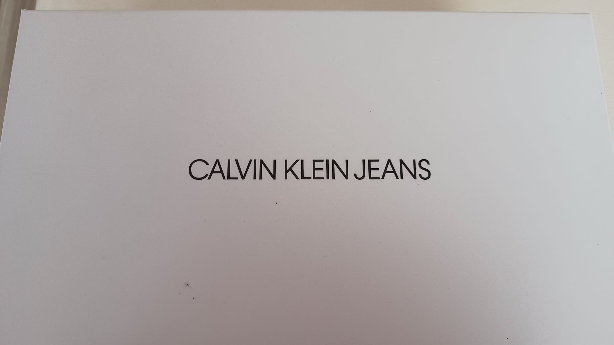 Calvin Clein,нови оригинални (гуменки,кецки)