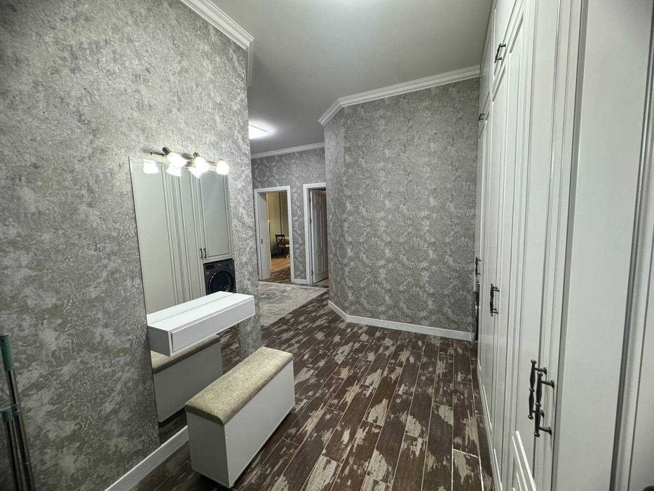 Аренда Ц-5 3 ком Центре Новостройка 1800уе