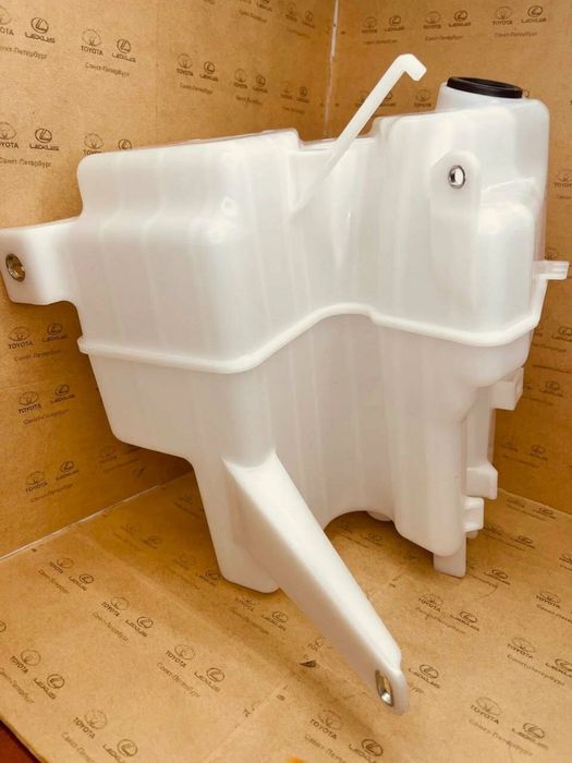 бачок омывателя камри 70