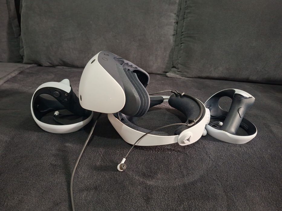 PlayStation. VR2 + Controller  Garanție PlayStation VR2 Sense + Vouche