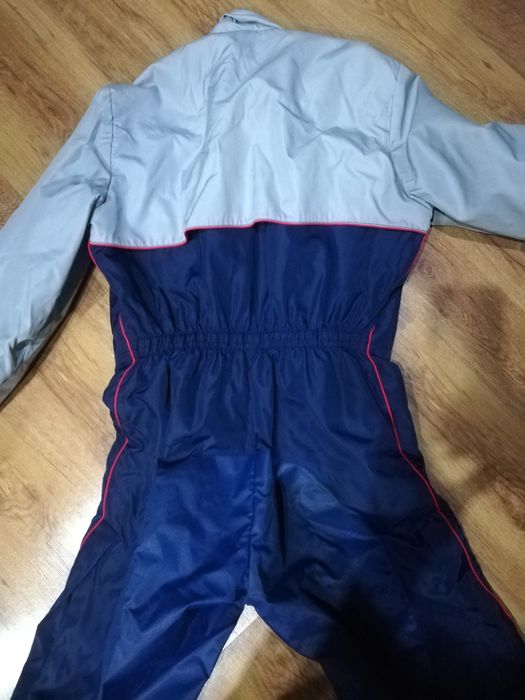 Vând salopetă/combinezon de iarnă, gros, mărimea M, marca Thinsulate