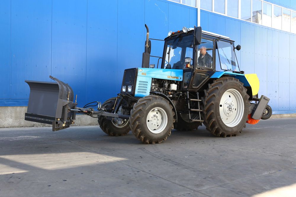 Щетки Отвалы коммунальная техника завода Сальсксельмаш