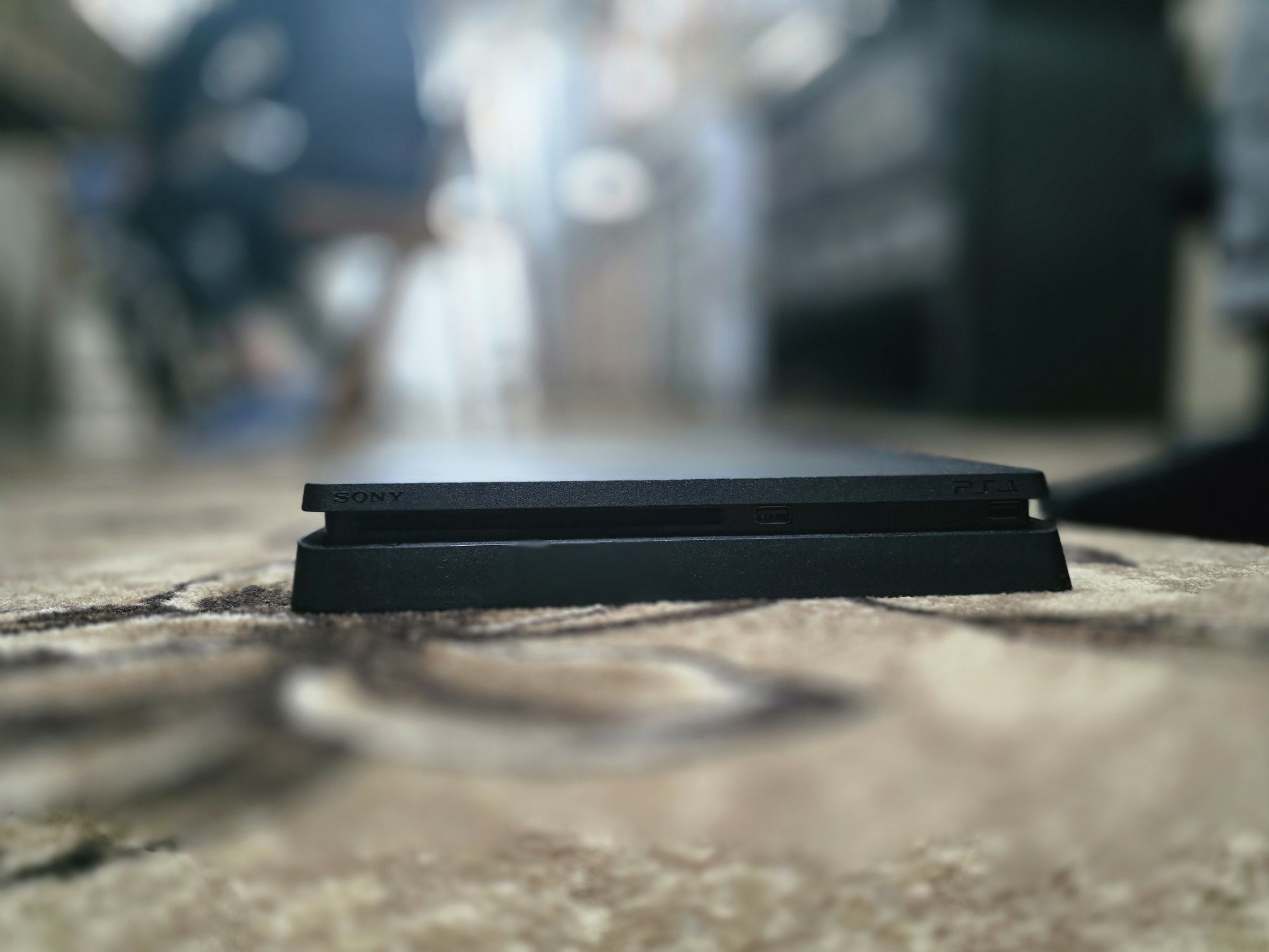 Ps4 slim  с s tri igri