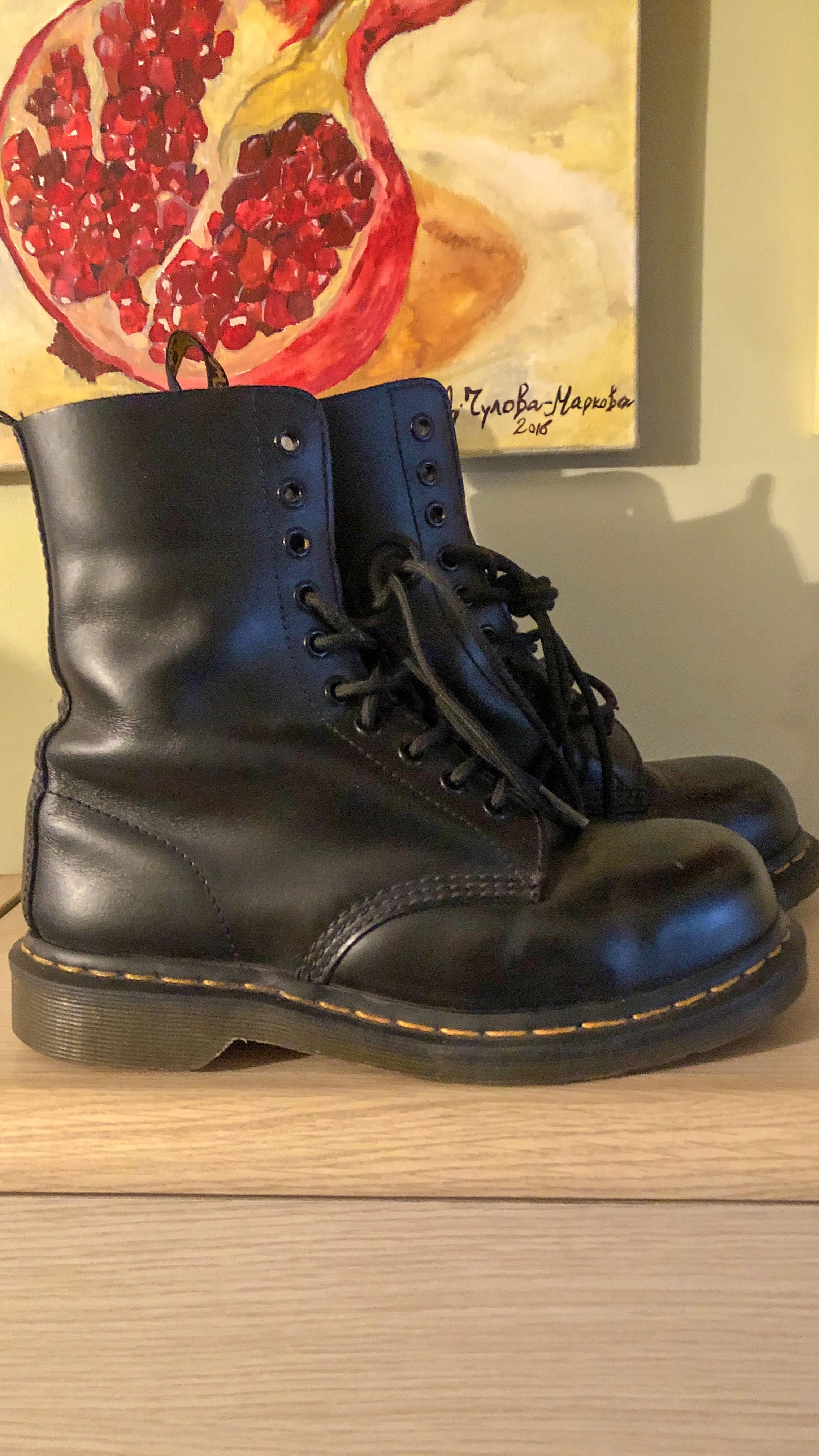 Дамски кубинки Dr. Martens