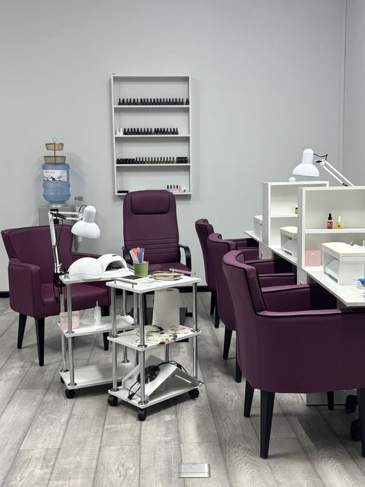 Продам всё оборудование для ногтевого салона