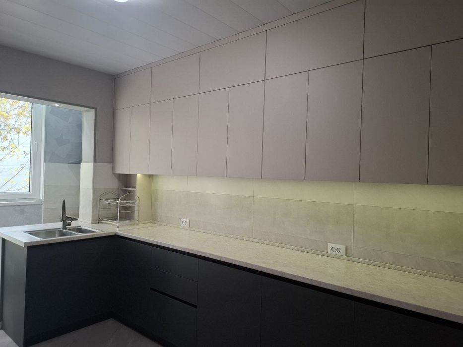 ПАРКЕНТСКИЙ м-в(Санора кафе, Уммон ресторан)! Риэлтор! Дешёвая цена!!!