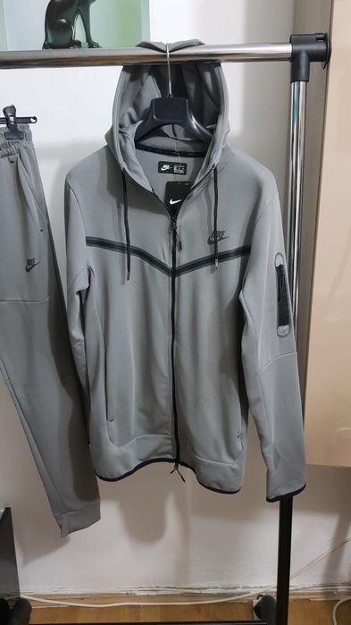 Nike Tech fleece calitate premium