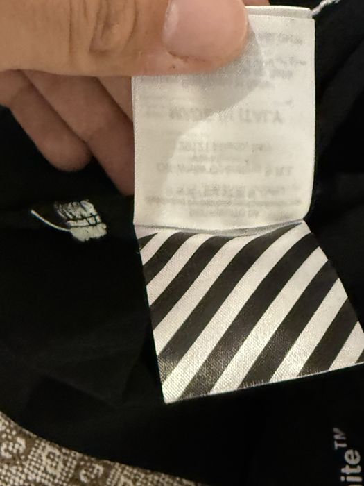 Off white оригинална тениска