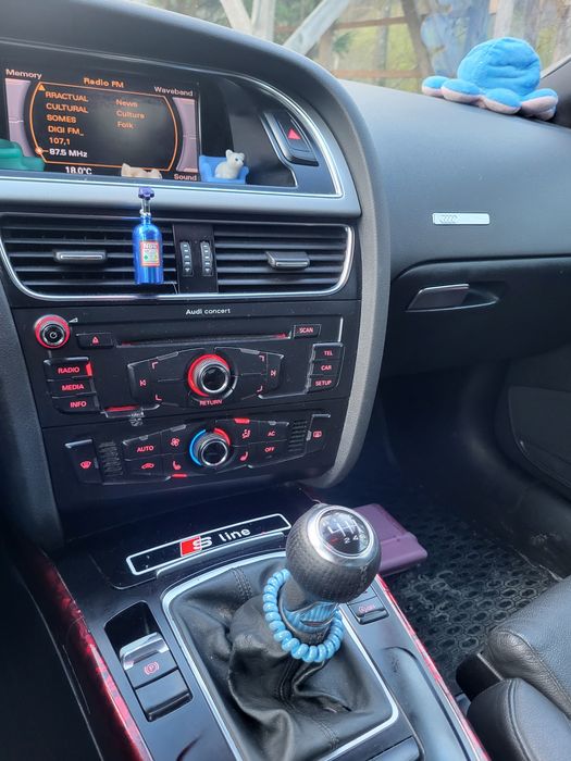 Vand Audi a 5 sau schimb