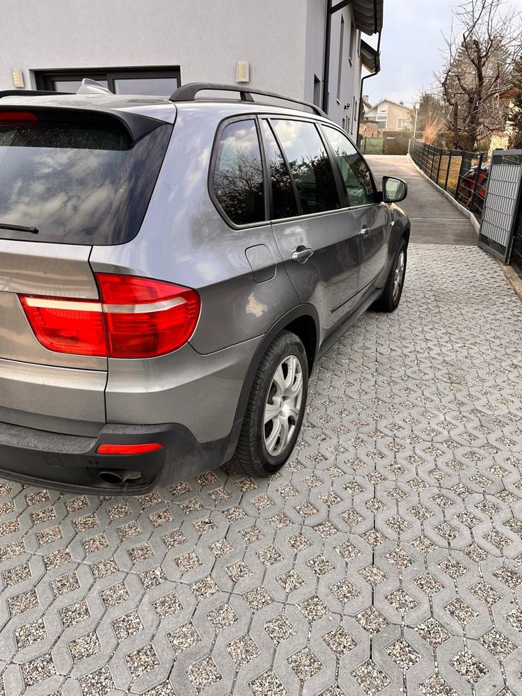 BMW X5 automat cu interior de piele