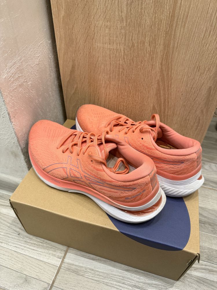 Дамски маратонки ASICS