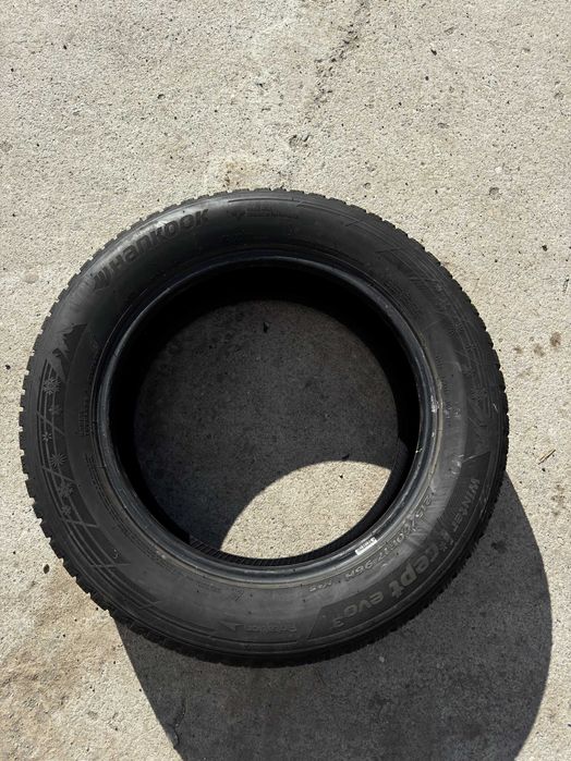 Anvelope 215/60R17 Hankook Iarna M+S