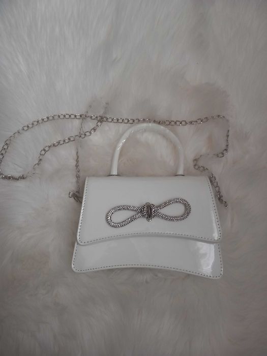 Малка дамска чанта