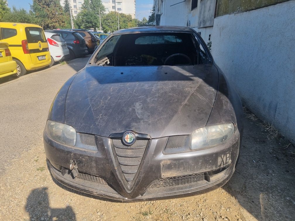 Alfa Romeo GT 1.9 JTD. На части