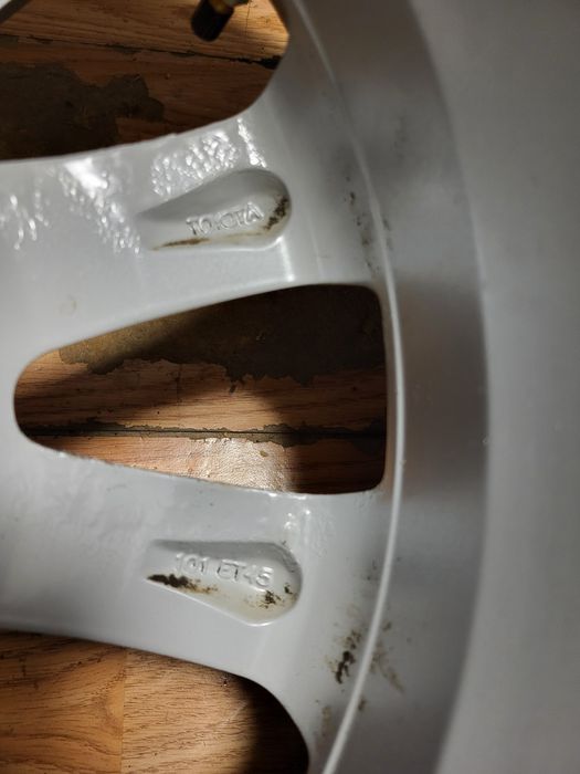 джанти 16" 5х114,3 Toyota гуми 205/55/16 Bridgestone зимни