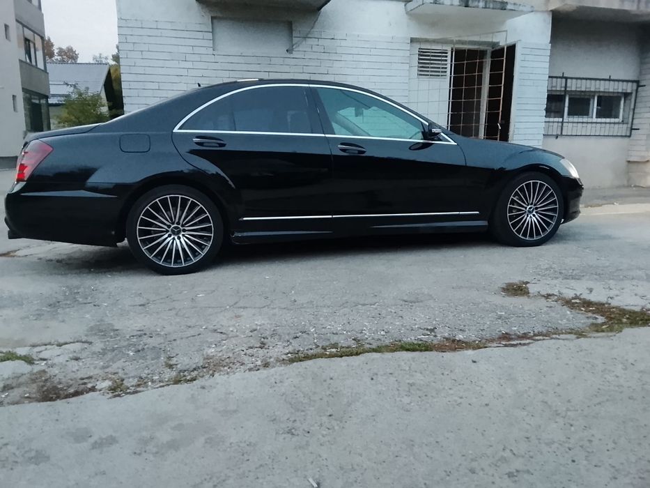 Vând Mercedes S320 3.0D