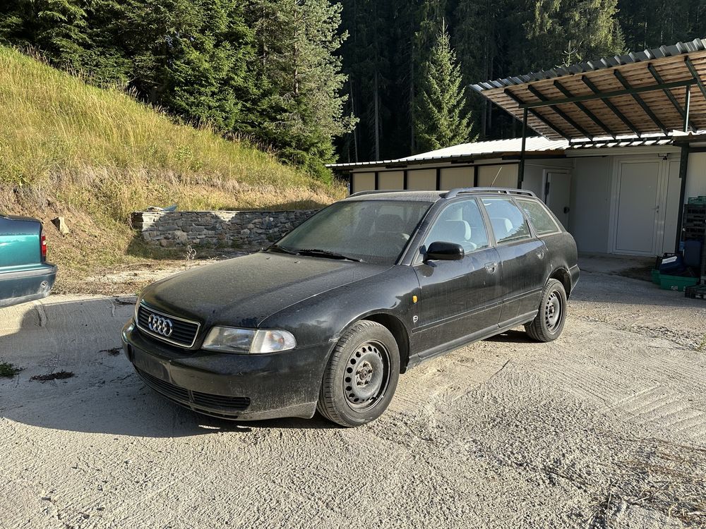 Audi A4 B5 1.8i На Части