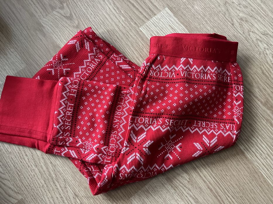 Pijama Victoria’s Secret marimea M