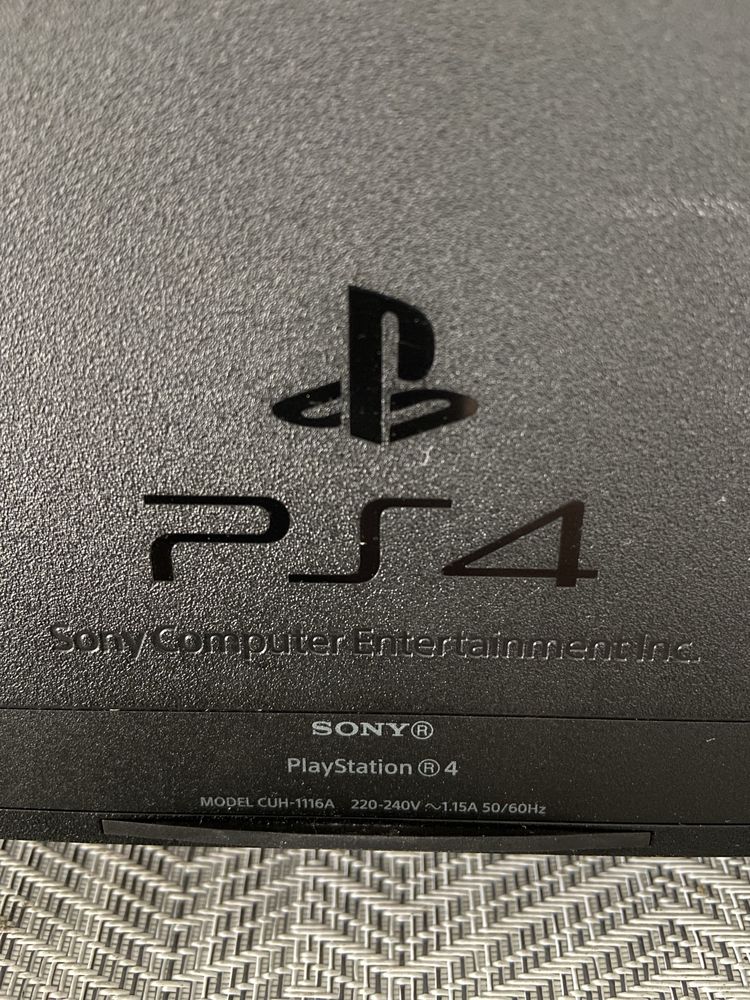 Конзола PS4 500GB