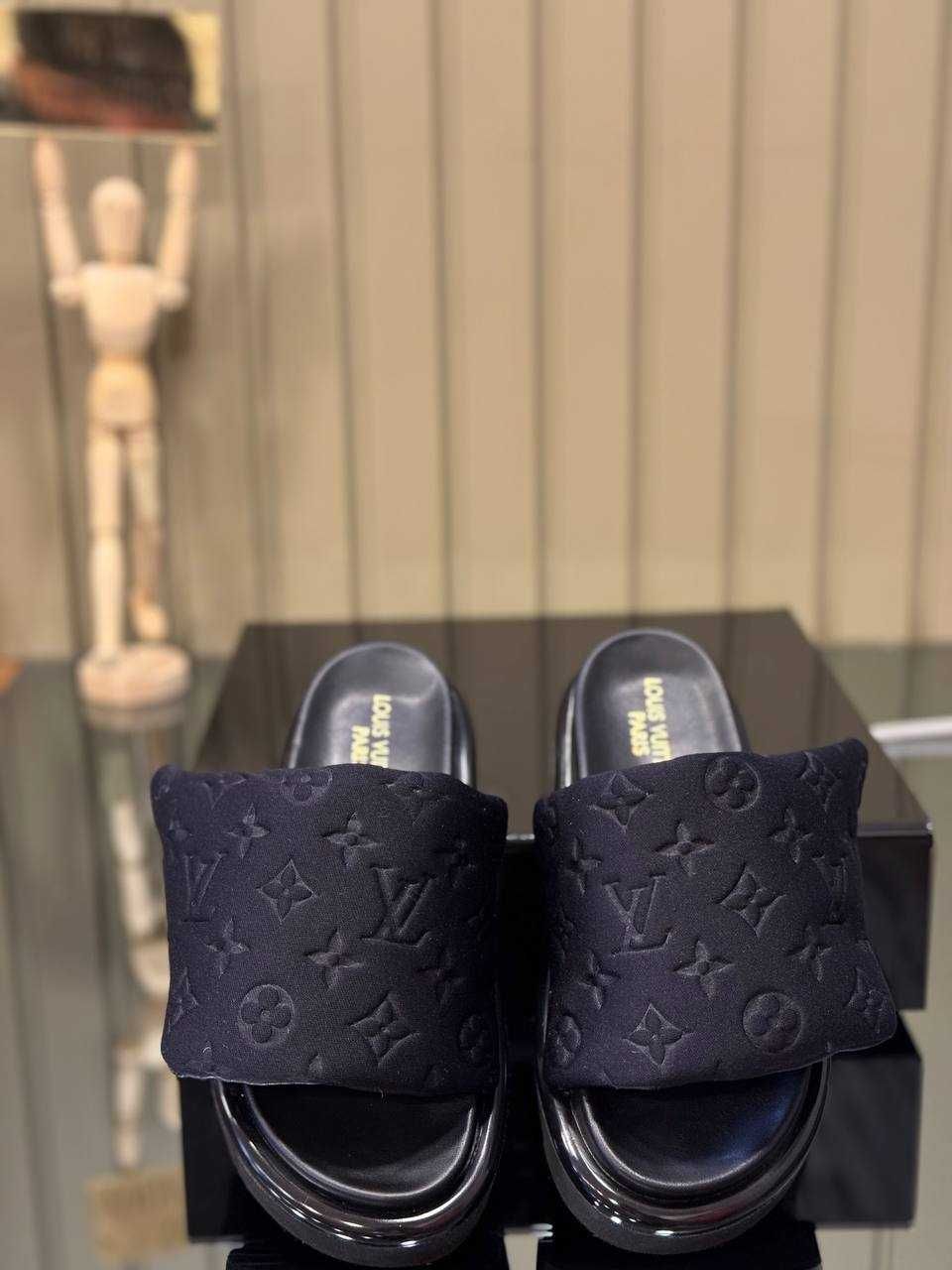 Louis Vuitton papuci dama