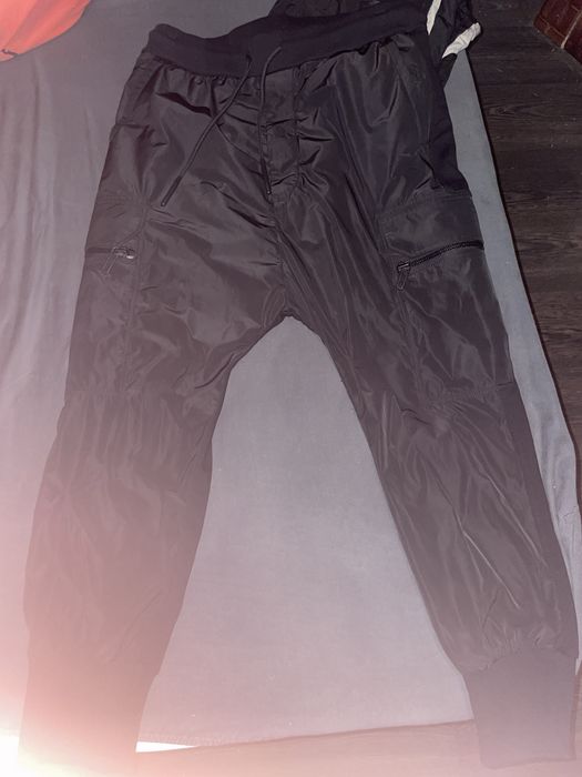 Vând Pantaloni vagabond
