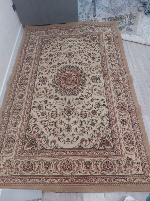 Ковер, размер 2.5м × 1.65м после химчистки