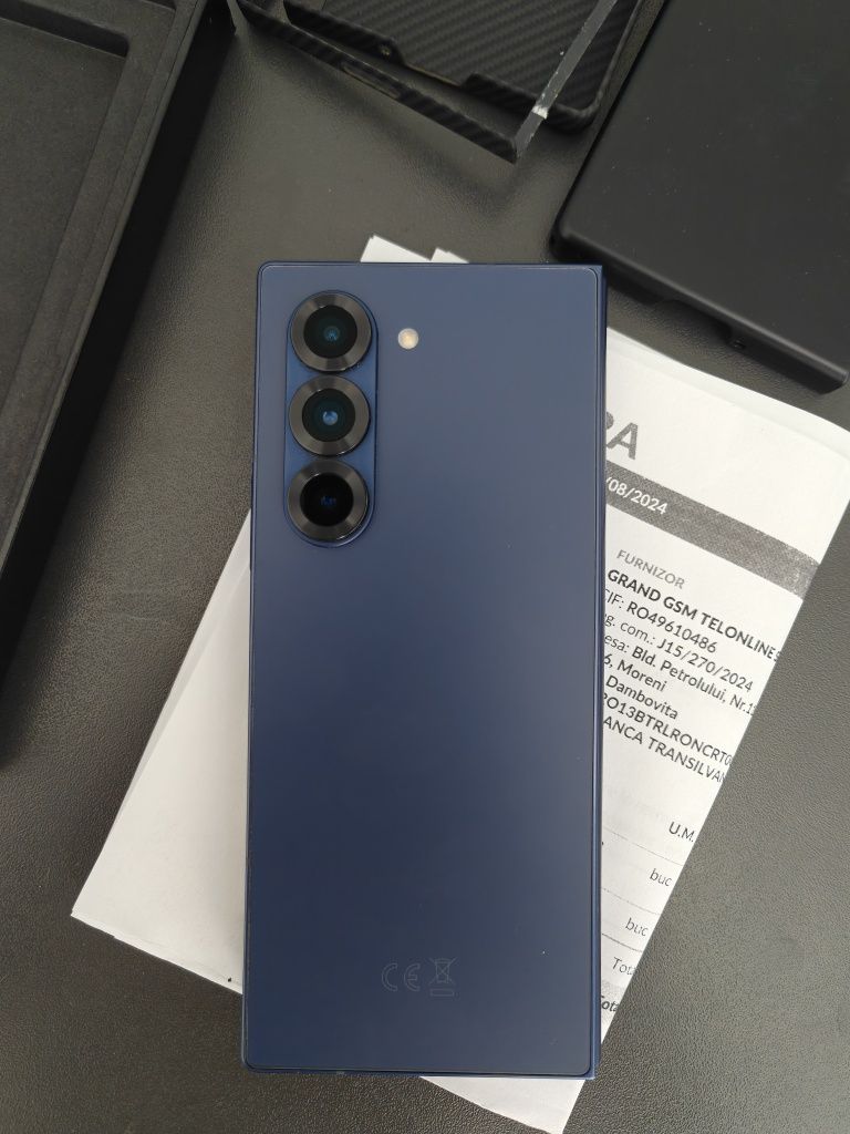 Samsung Galaxy Z Fold 6 Blue impecabil - 256GB cu garanție + accesorii