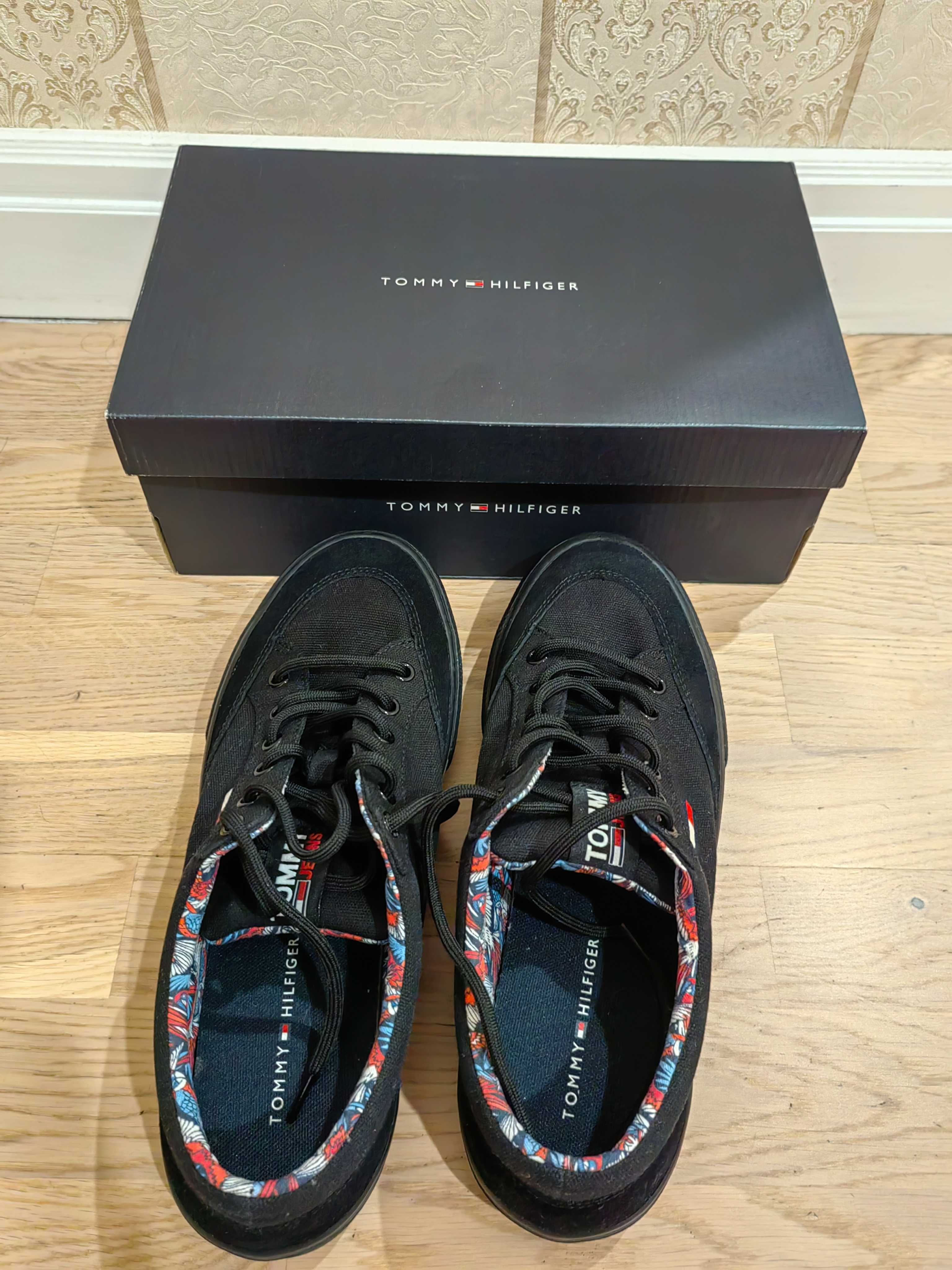 Tomy Hilfiger размер 42