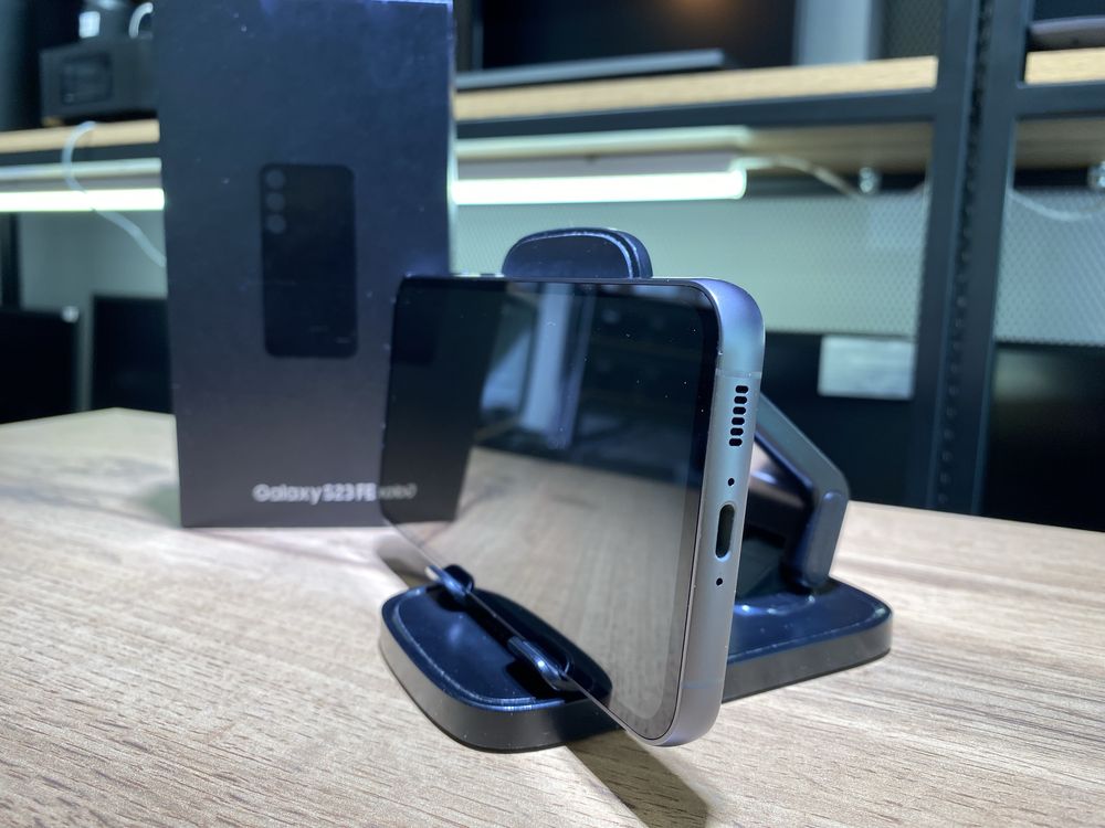 Samsung S23 FE,ЗАБЛОКИРОВАН 128 GB, Graphite, 10518/A10