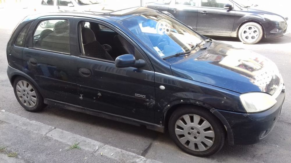 Dezmembrari  Opel CORSA C  2000  > 2009 1.2 Benzina
