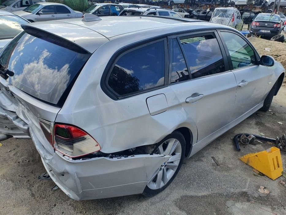 Dezmembrez BMW seria 3 e91  motor 2.0d 163cp M47D20  plafon bara capota fata far stanga dreapta cutie de viteze automata dezmembrari