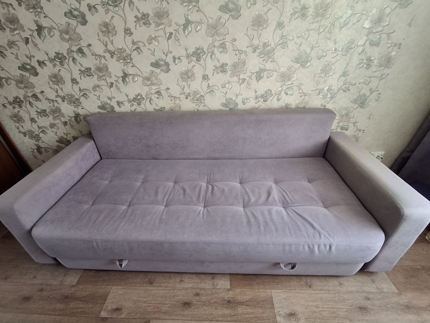 Диван  раздвижной,