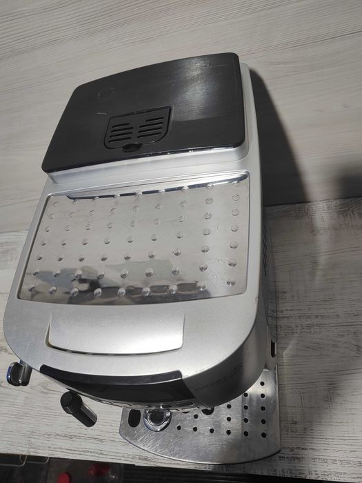 Кафеавтомат - робот Delonghi MAGNIFICA S plus