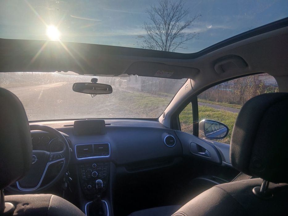 vând sau schimb sau dezmembrez