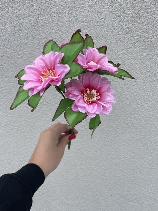 Buchetele din flori artificiale