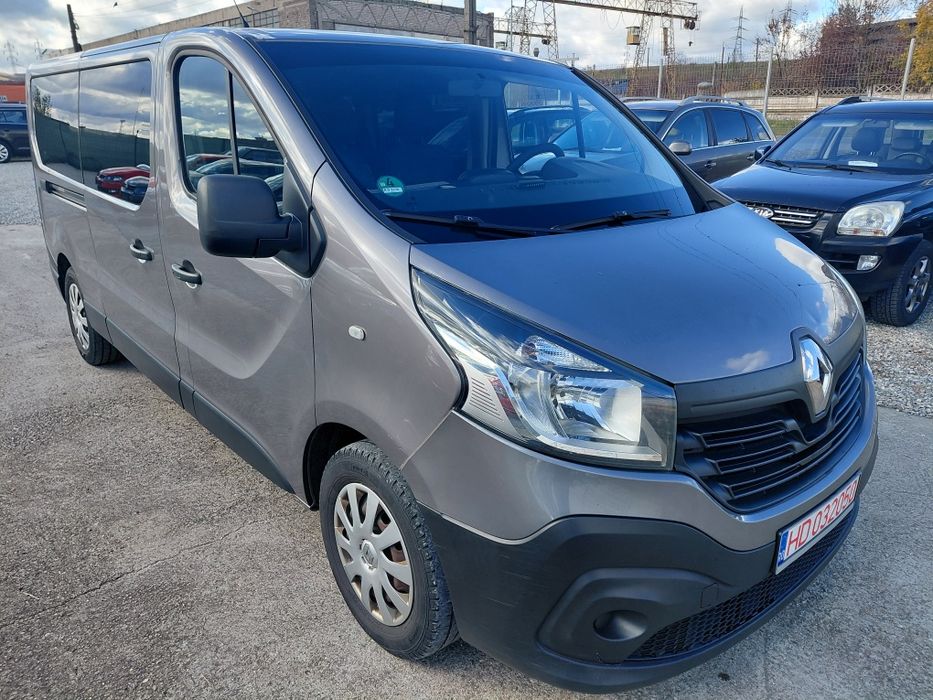 Rrnault Trafic 8+1 loc E6