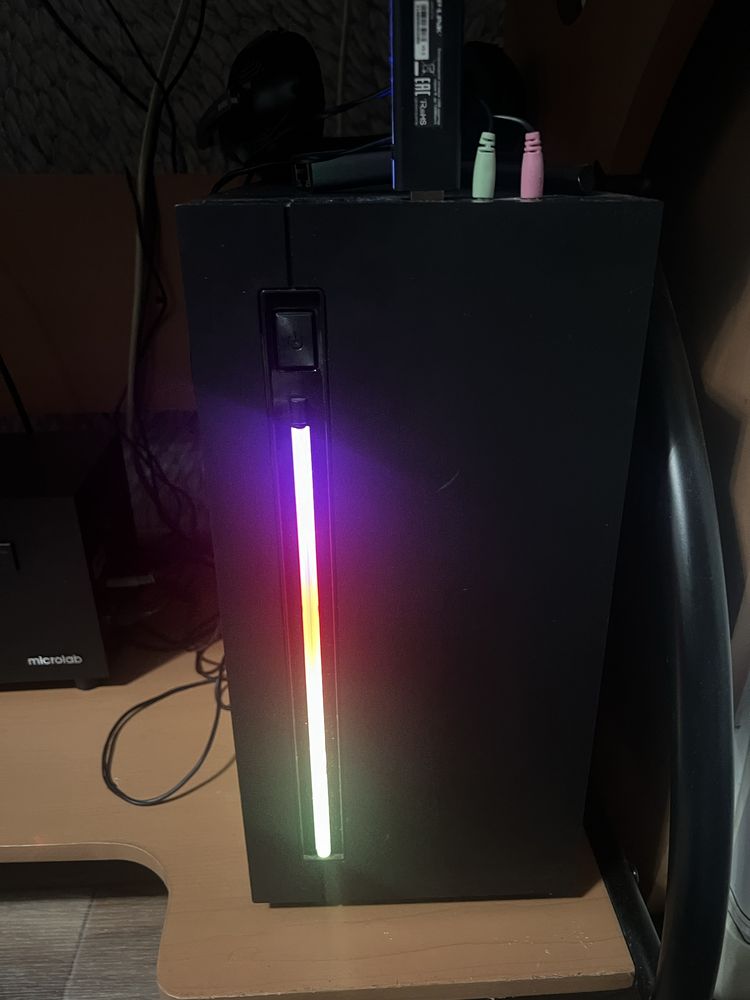 Core i3-9100F 3.60GHz, 32гб ОЗУ, Nvidia GeForce 1050 + монитор и колон